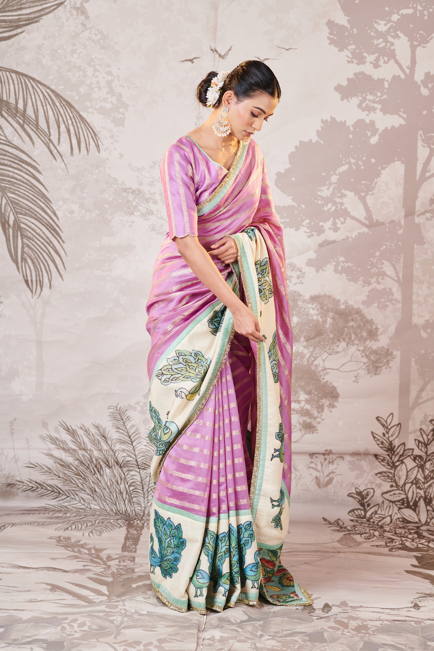 Lilac Peacock Hand-Painted Kalamkari Saree Set