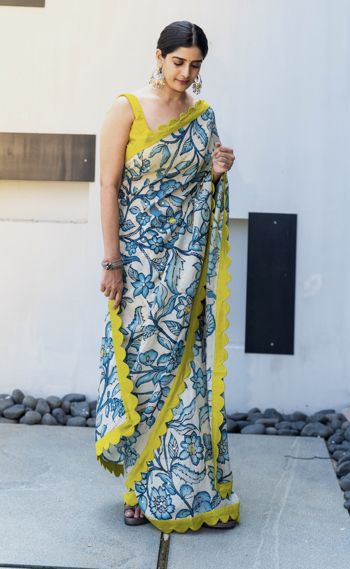 Ivory Blue Hand-Painted Kalamkari Saree Set