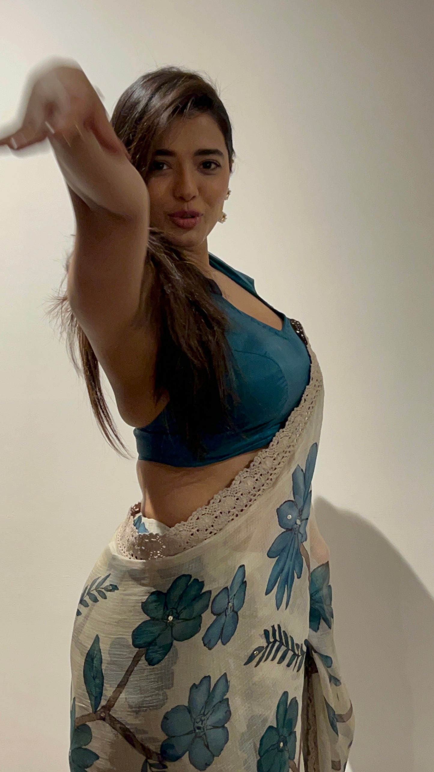 Ivory Floral Kalamkari Saree Set