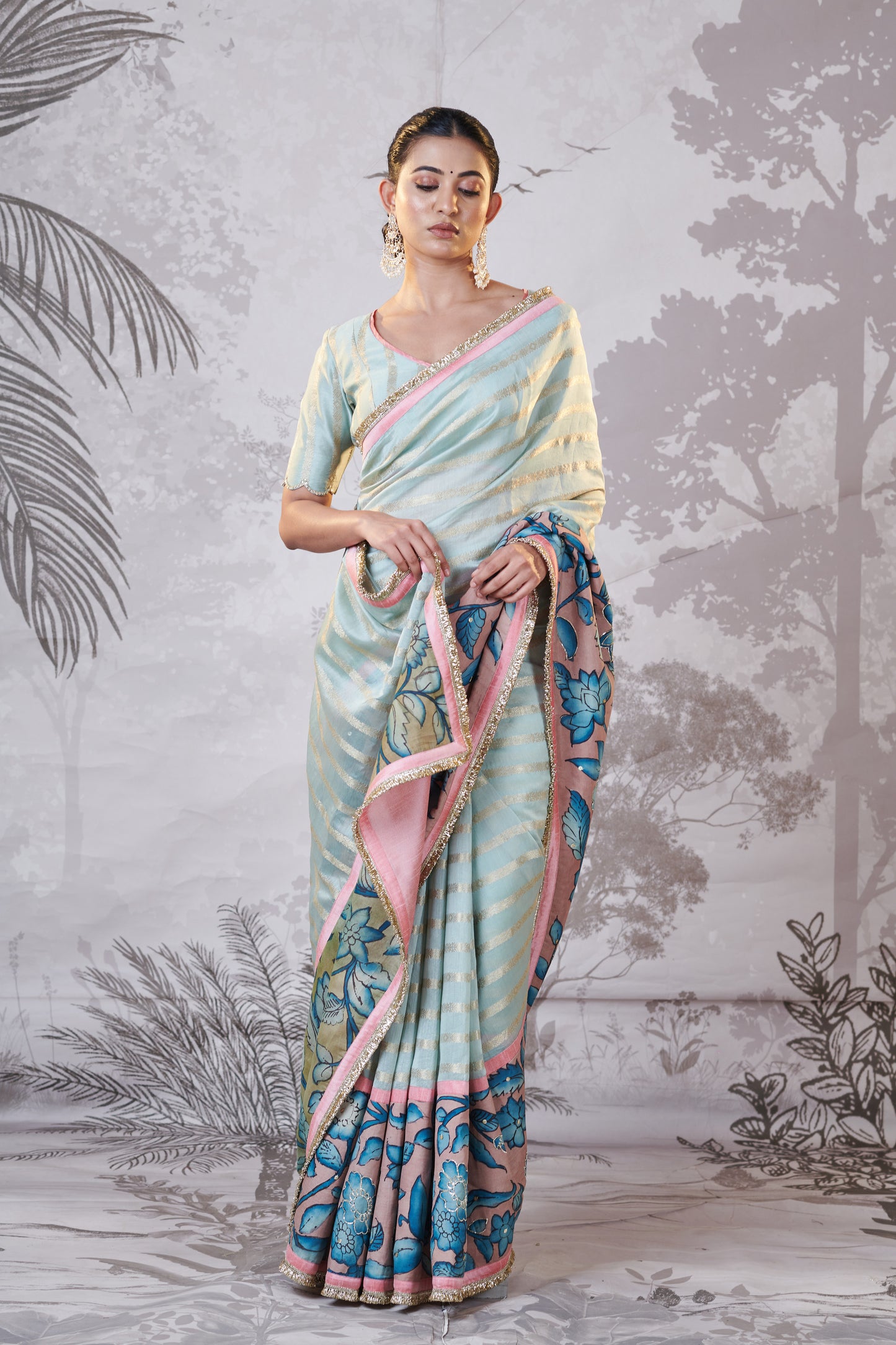 Ice-Green With Pink Hand-Painted Kalamkari Saree Set