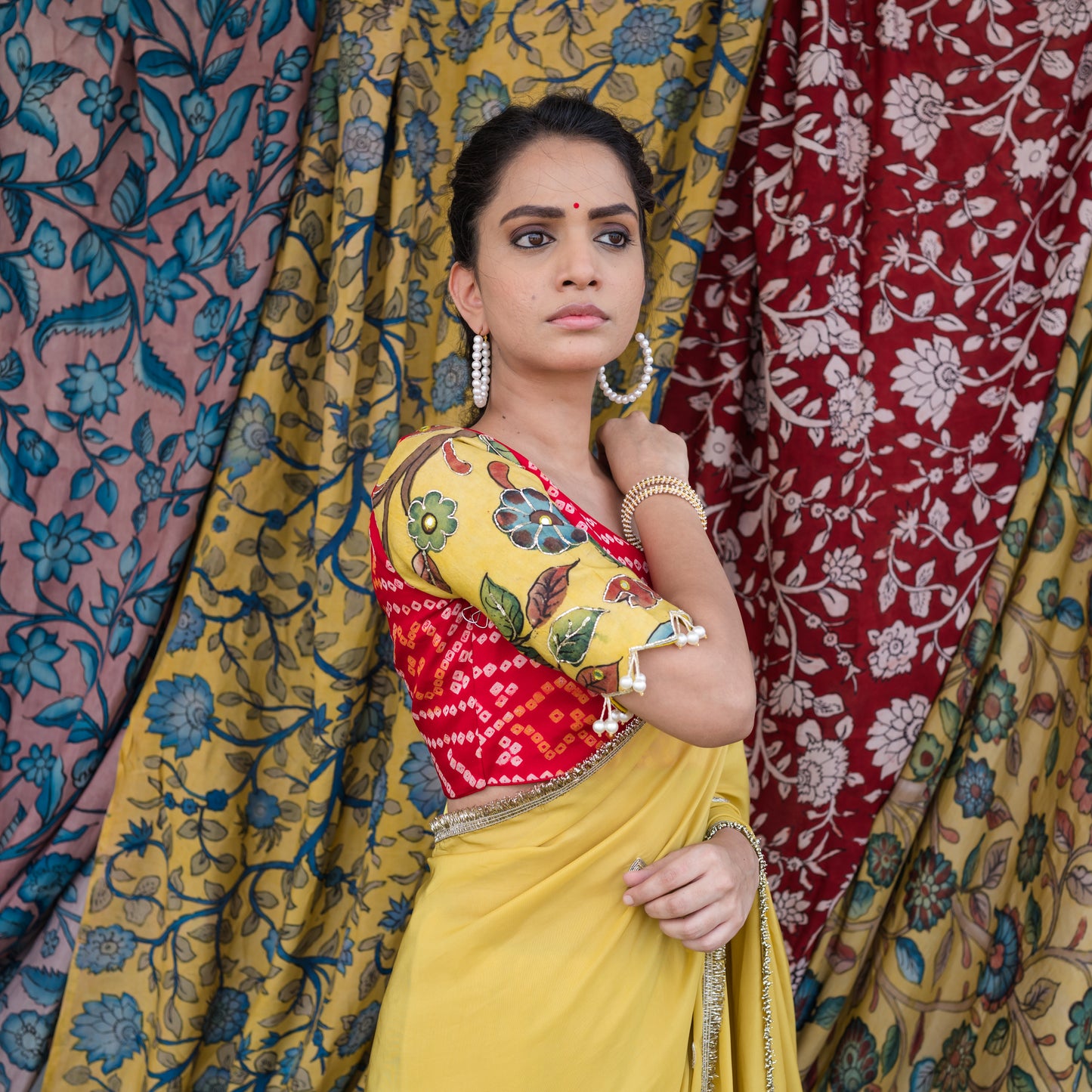 Yellow Crape Saree Set With Embroidered Floral Motifs