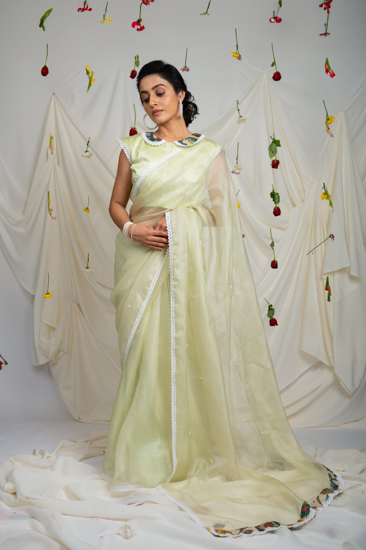 Ice-Yellow Saree Set With Kalamkari Highlights