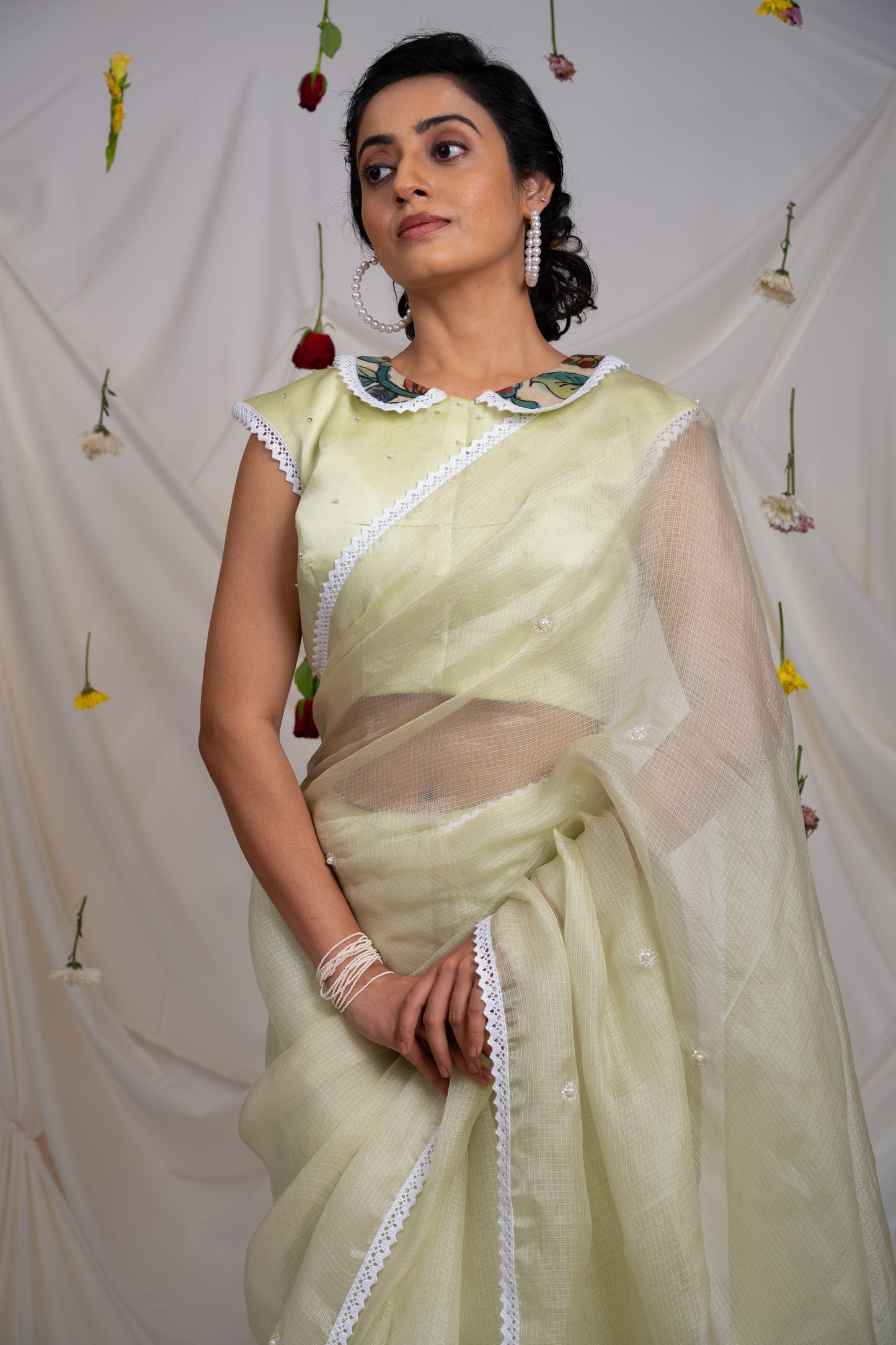 Ice-Yellow Saree Set With Kalamkari Highlights