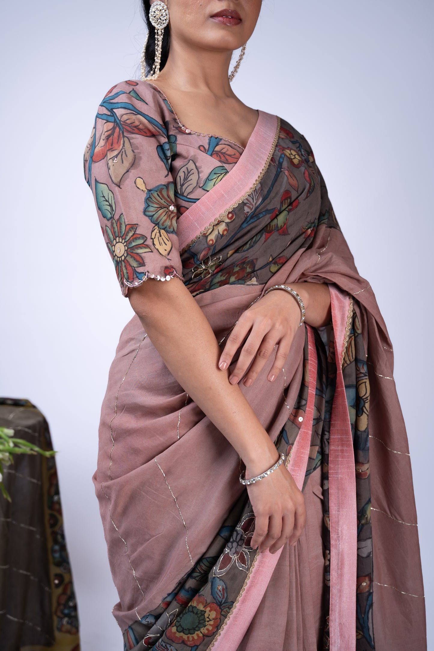 Sandrose-Pink Panelled Kalamkari Saree Set