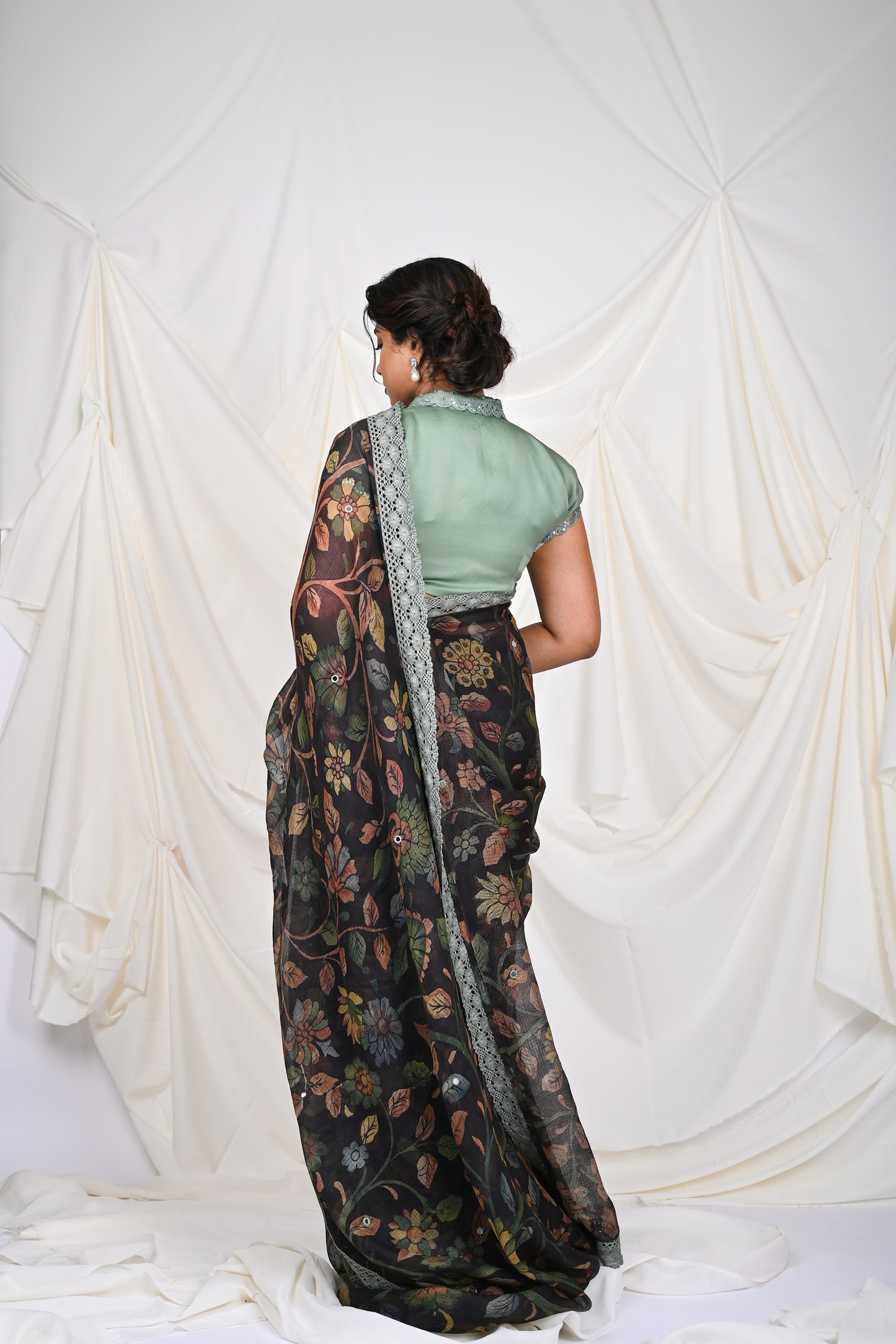 Noir Floral Kalamkari Saree Set