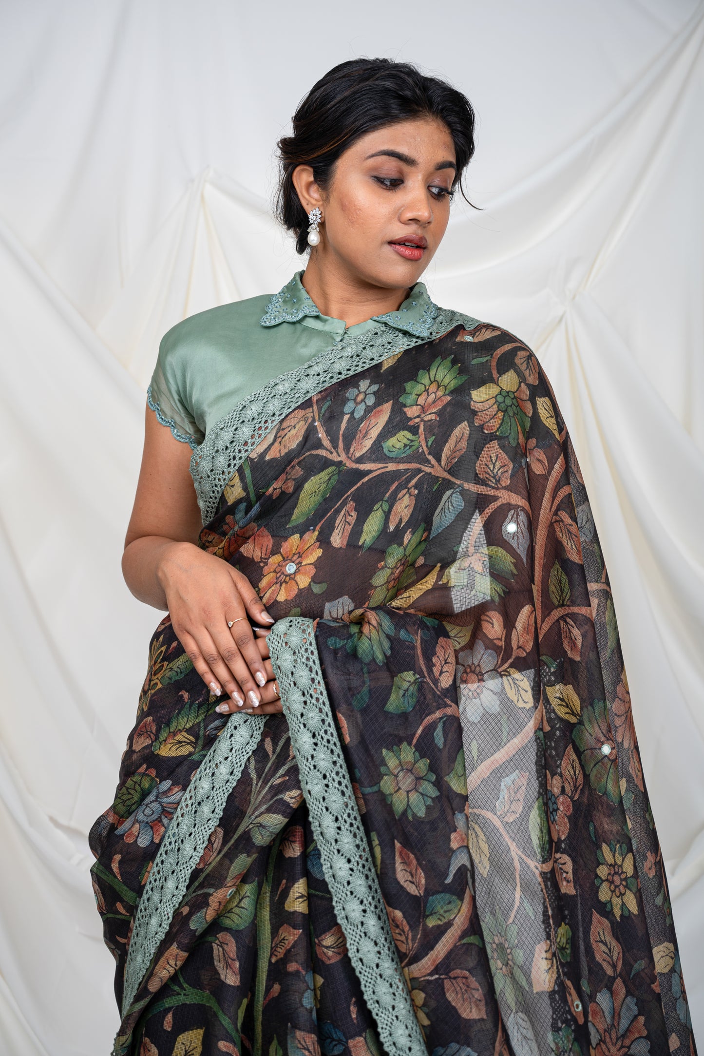 Noir Floral Kalamkari Saree Set