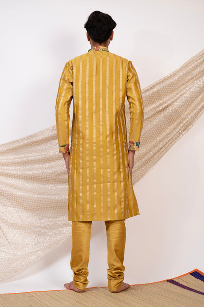 Oakre-Yellow Stripes Kurta Set.