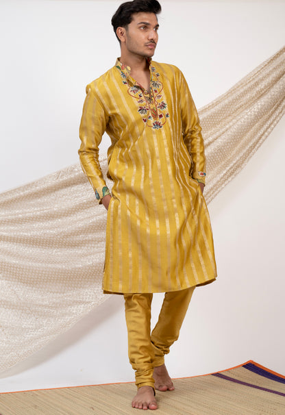 Oakre-Yellow Stripes Kurta Set.