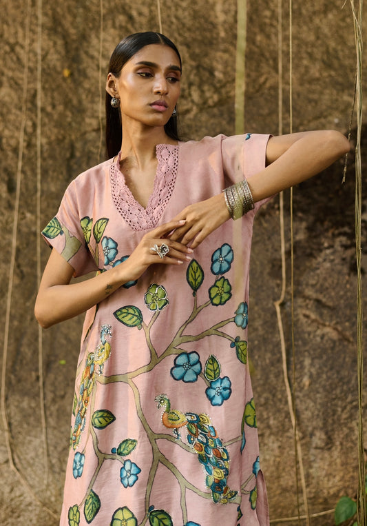 Sandrose-Pink Kalamkari Peacock Kurtha Set