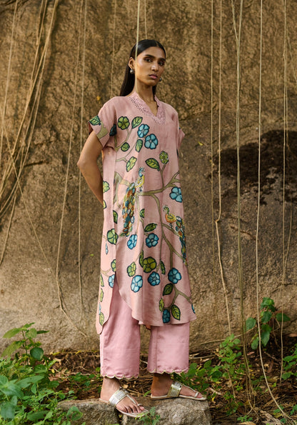 Sandrose-Pink Kalamkari Peacock Kurtha Set