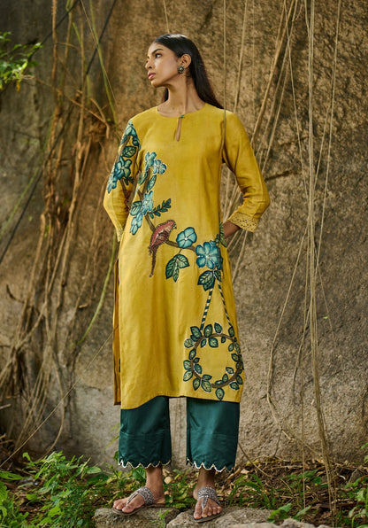 Haldi-Yellow Kalamkari Parrot Kurtha Set