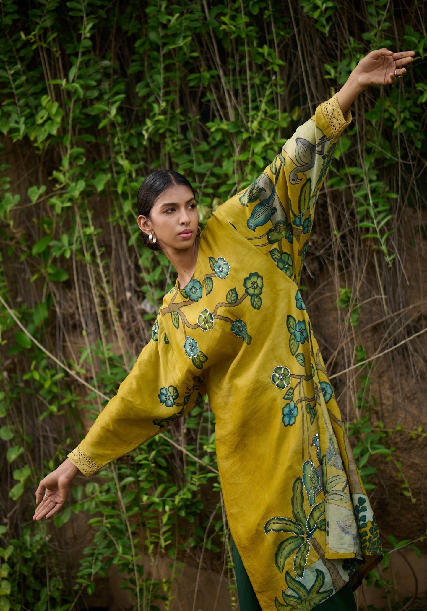 Oakre-Yellow Kalamkari Swinging Birds Kurtha Set