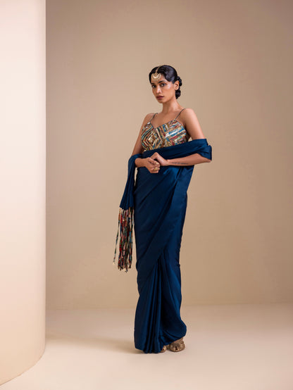 Fringes Of Kalam Pre-Drape Saree Set