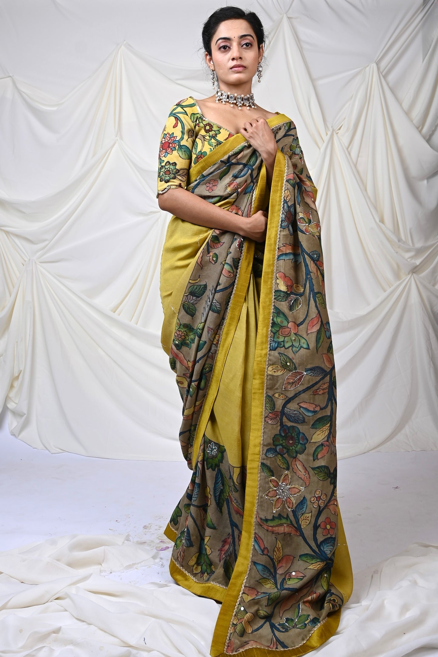 Oakre-Yellow Panelled Kalamkari Saree Set